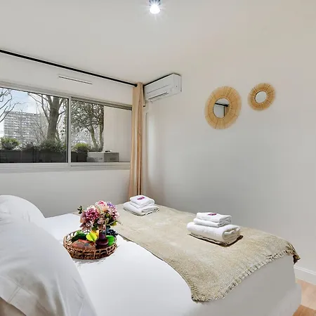 Modern 2bdr Paris Pont De * Neuilly-sur-Seine